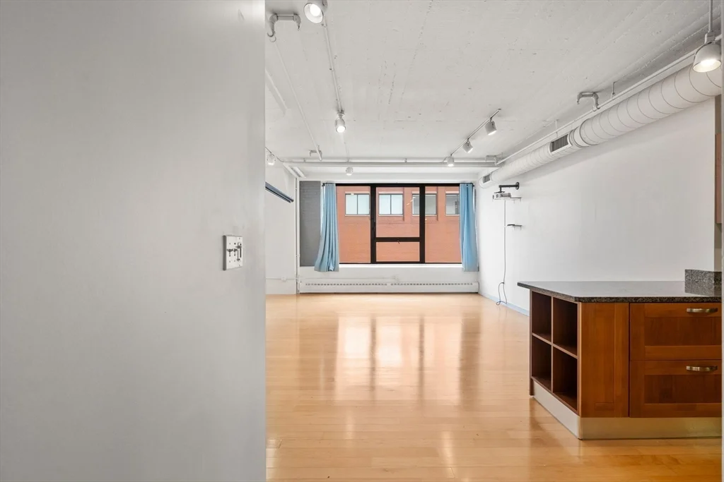 1 bed, 2 bath apartment for rent at 210 South St Unit 9-3, Leather District — photo 12 of 27