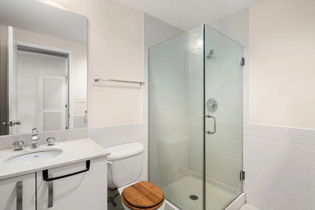 1 bed, 2 bath apartment for rent at 210 South St Unit 9-3, Leather District — photo 20 of 27