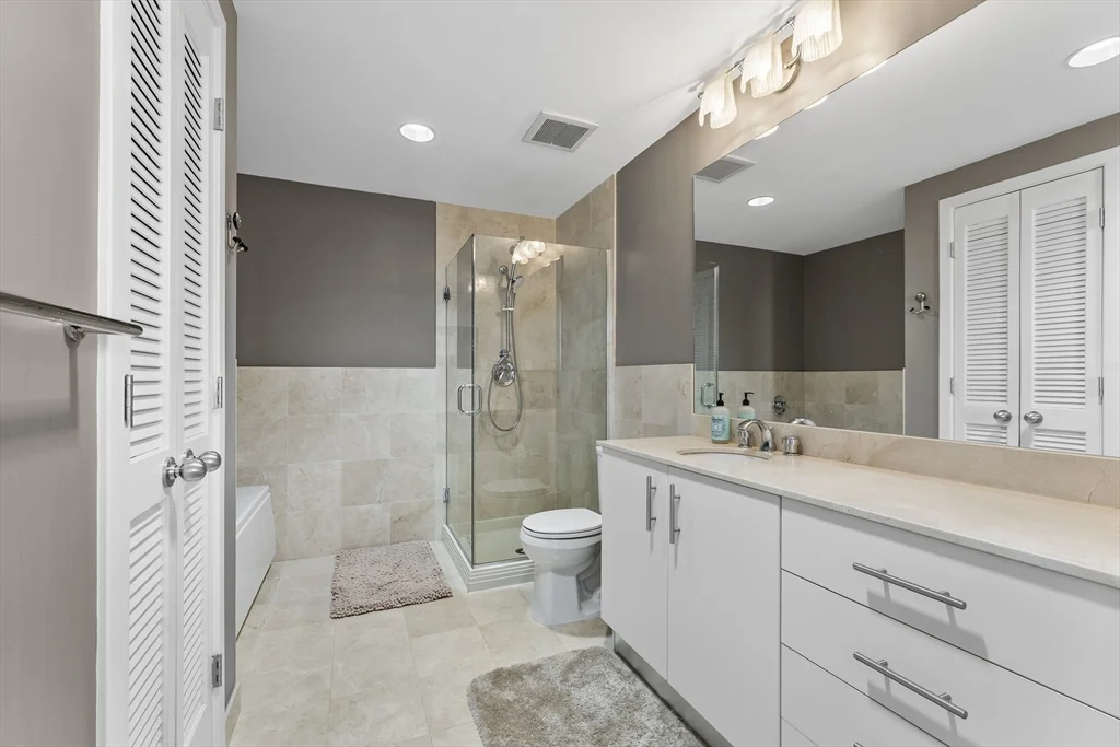 1 bed, 2 bath apartment for rent at 210 South Unit 11-1, Leather District — photo 15 of 21