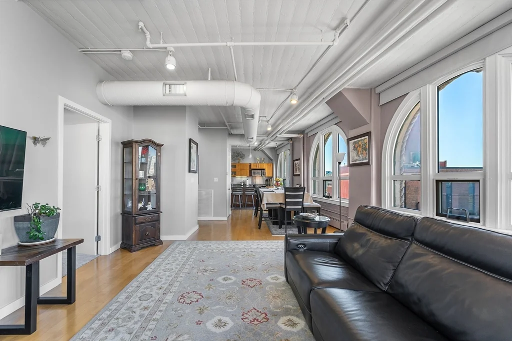 1 bed, 2 bath apartment for rent at 210 South Unit 11-1, Leather District — photo 6 of 21