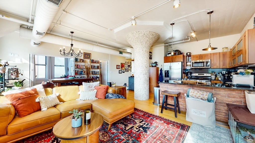2 bed, 2 bath apartment for rent at 210 South Unit 5-2, Leather District — photo 7 of 30