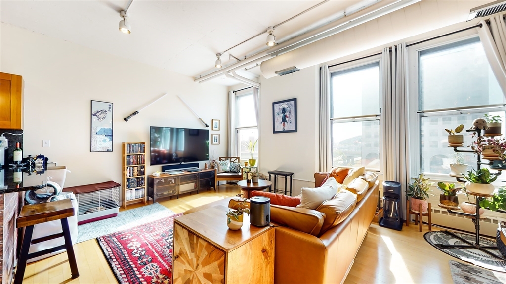 2 bed, 2 bath apartment for rent at 210 South Unit 5-2, Leather District — photo 5 of 30