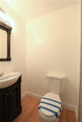 3 bed, 2 bath apartment for rent at 210 Summer St Unit 2, Spring Hill — photo 3 of 16