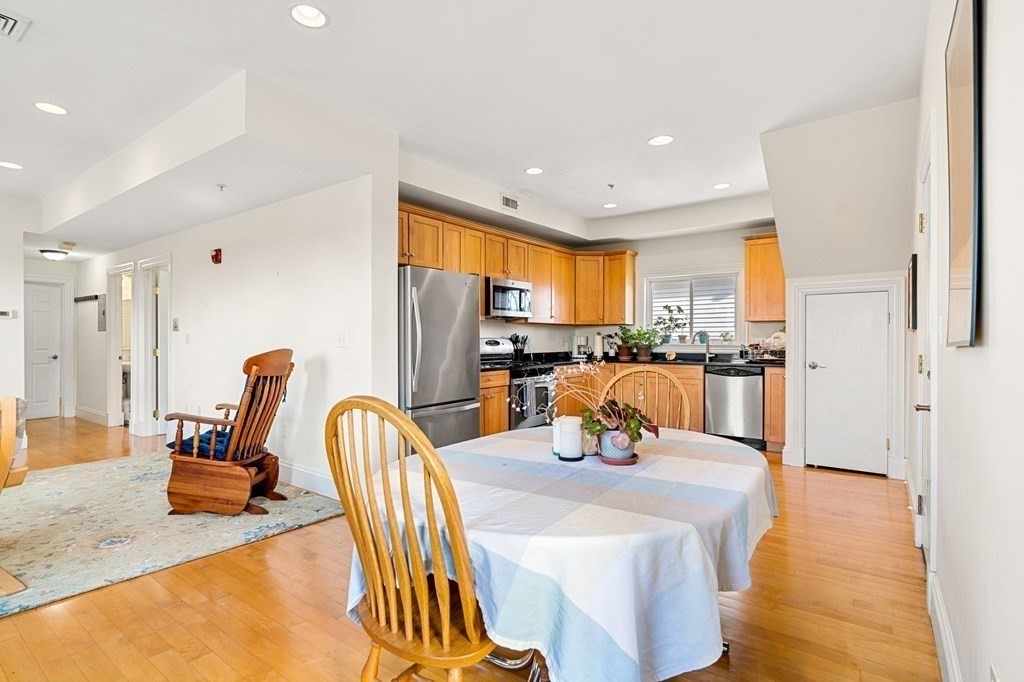 2 bed, 2 bath apartment for rent at 210 Summer St Unit 3, Spring Hill — photo 10 of 25