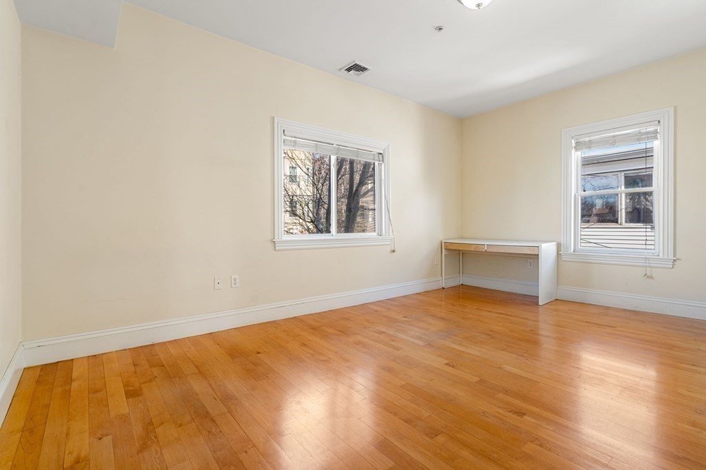 2 bed, 2 bath apartment for rent at 210 Summer St Unit 3, Spring Hill — photo 16 of 25