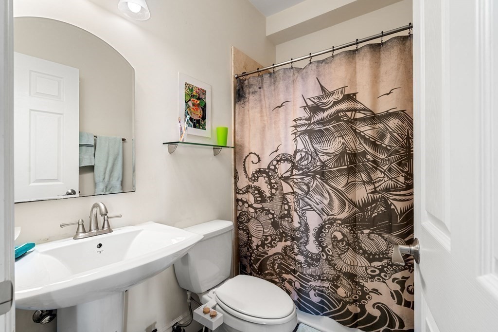 2 bed, 2 bath apartment for rent at 210 Summer St Unit 3, Spring Hill — photo 15 of 25
