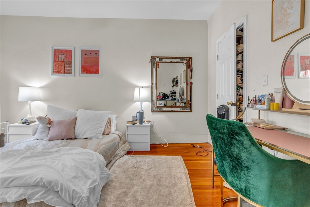 4 bed, 2 bath apartment for rent at 210 W 8th Unit SF, South Boston — photo 6 of 17
