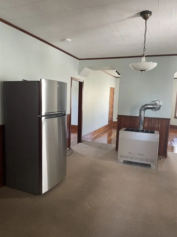 3 bed, 1 bath apartment for rent at 210 Whitman St Unit 2, Far North — photo 7 of 14