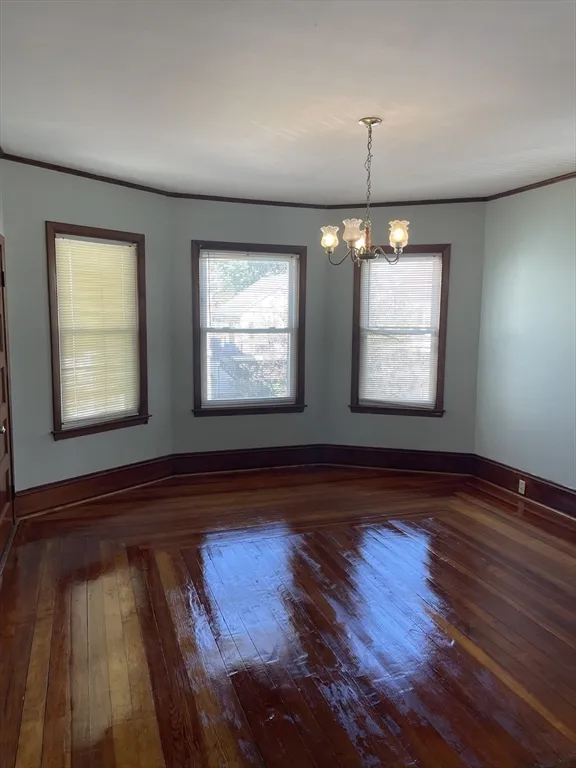 3 bed, 1 bath apartment for rent at 210 Whitman St Unit 2, Far North — photo 13 of 14
