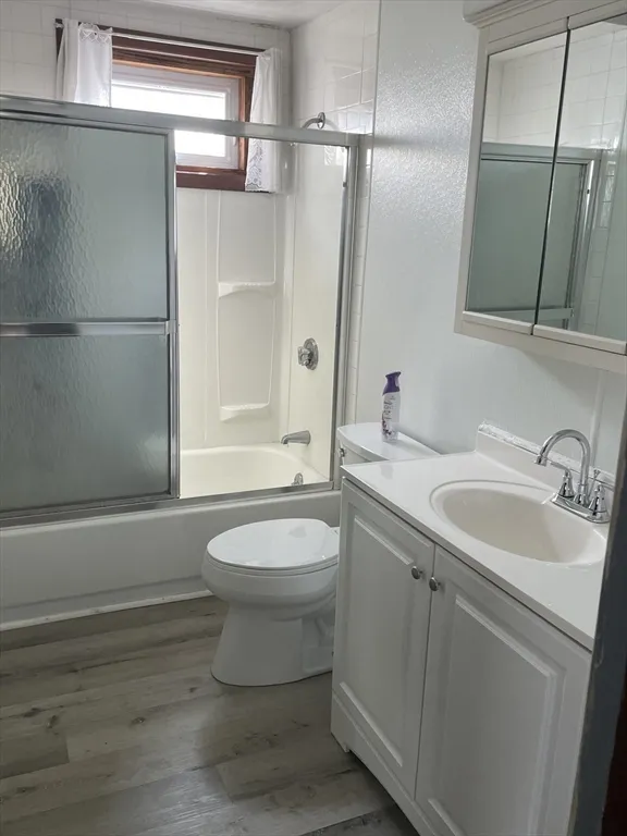 3 bed, 1 bath apartment for rent at 210 Whitman St Unit 2, Far North — photo 11 of 14