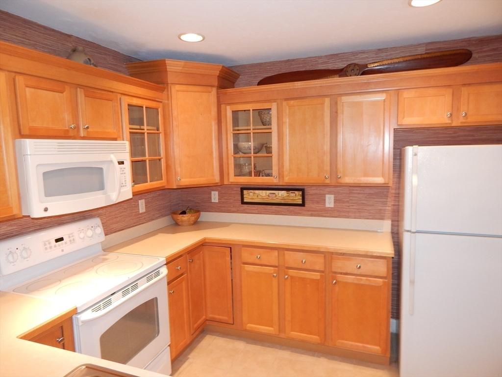 1 bed, 1 bath apartment for rent at 2105 Briarwood Village Unit 2105, Clinton — photo 9 of 34