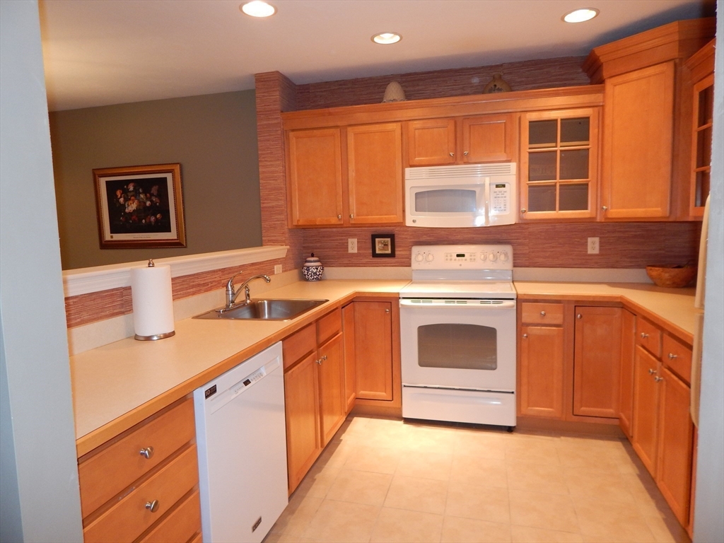 1 bed, 1 bath apartment for rent at 2105 Briarwood Village Unit 2105, Clinton — photo 6 of 34