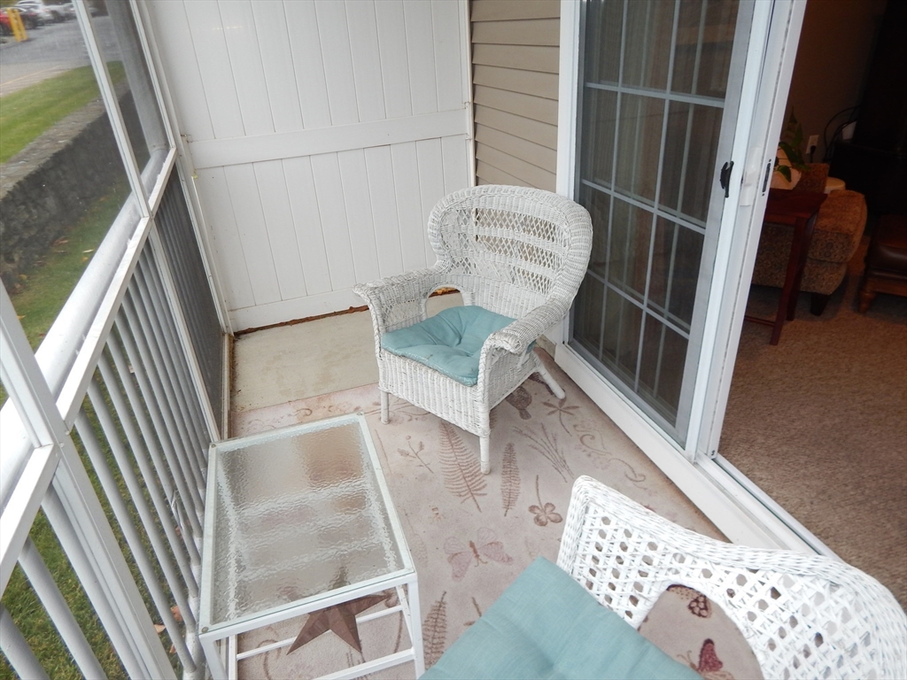 1 bed, 1 bath apartment for rent at 2105 Briarwood Village Unit 2105, Clinton — photo 23 of 34