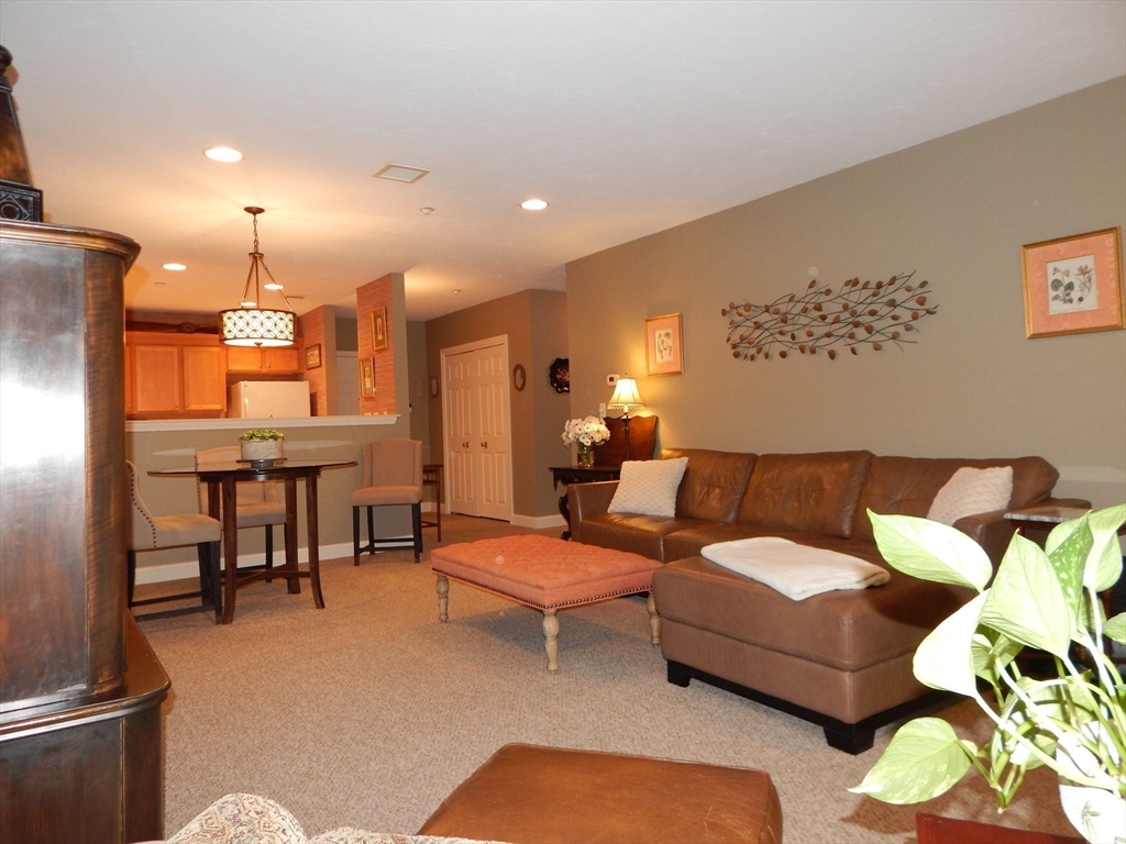 1 bed, 1 bath apartment for rent at 2105 Briarwood Village Unit 2105, Clinton — photo 12 of 34