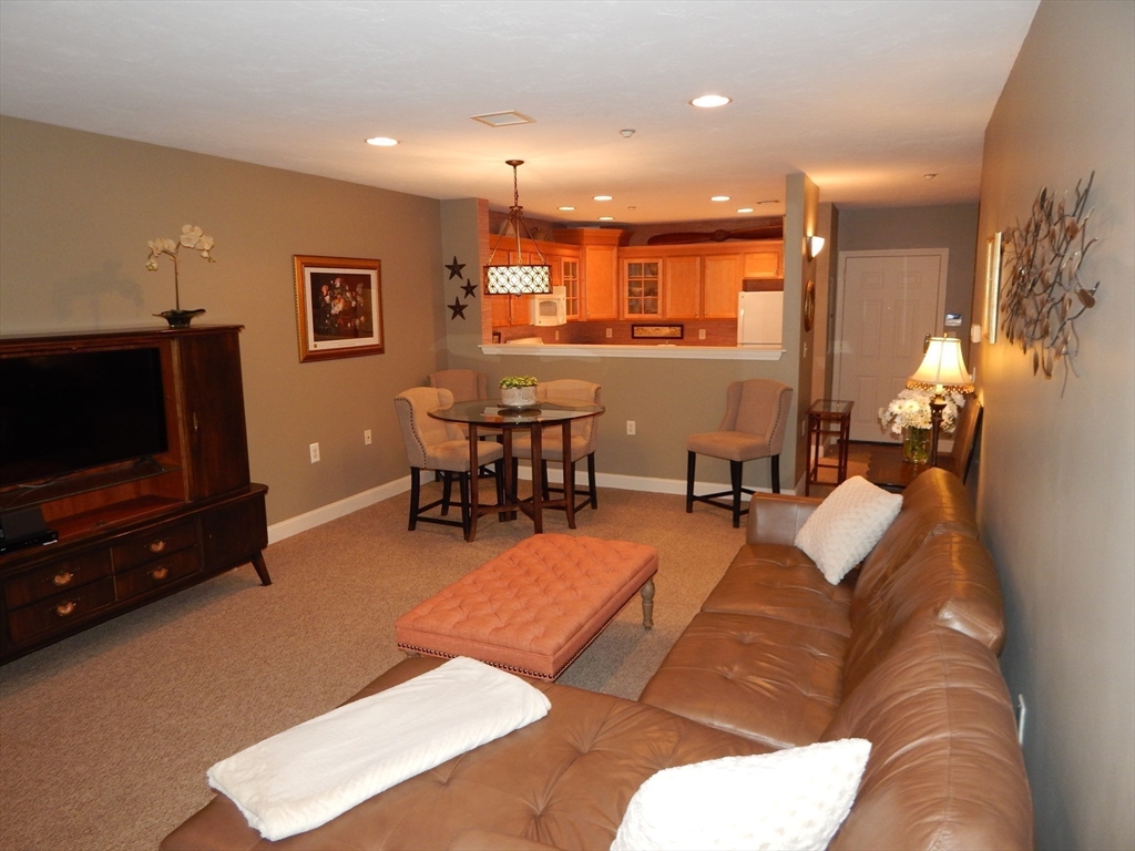 1 bed, 1 bath apartment for rent at 2105 Briarwood Village Unit 2105, Clinton — photo 11 of 34