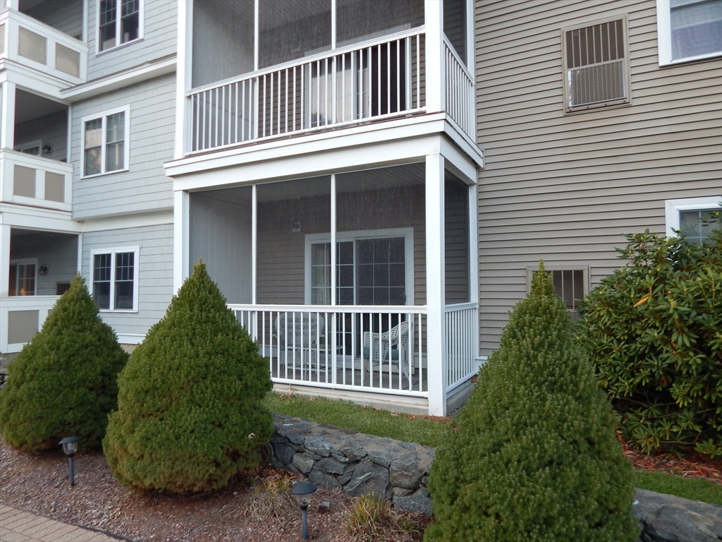 1 bed, 1 bath apartment for rent at 2105 Briarwood Village Unit 2105, Clinton — photo 25 of 34