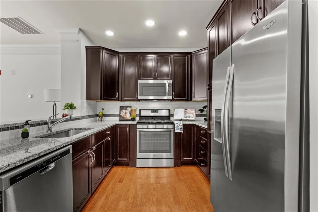 2 bed, 2 bath apartment for rent at 2106 Simeon Howard Way Unit 2106, Westborough — photo 3 of 11