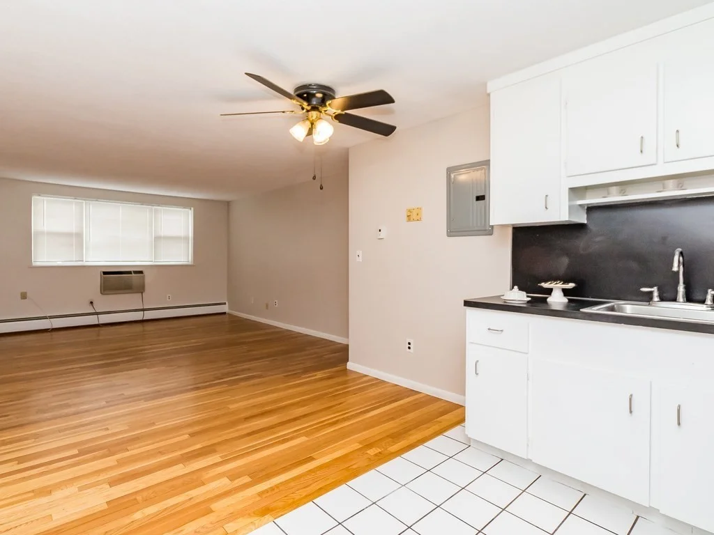 2 bed, 1 bath apartment for rent at 211 Baker St Unit 23, West Roxbury — photo 4 of 10