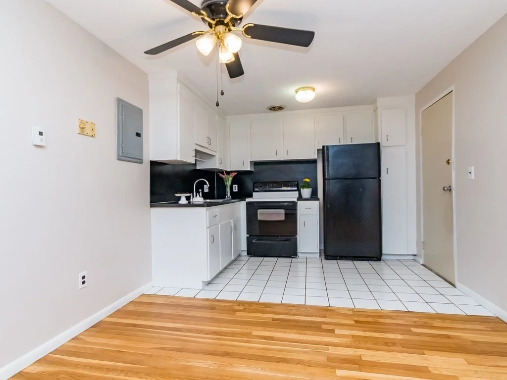 2 bed, 1 bath apartment for rent at 211 Baker St Unit 23, West Roxbury — photo 5 of 10
