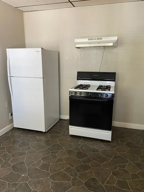 1 bed, 1 bath apartment for rent at 211 Chestnut St Unit 3L, Lynn — photo 2 of 6
