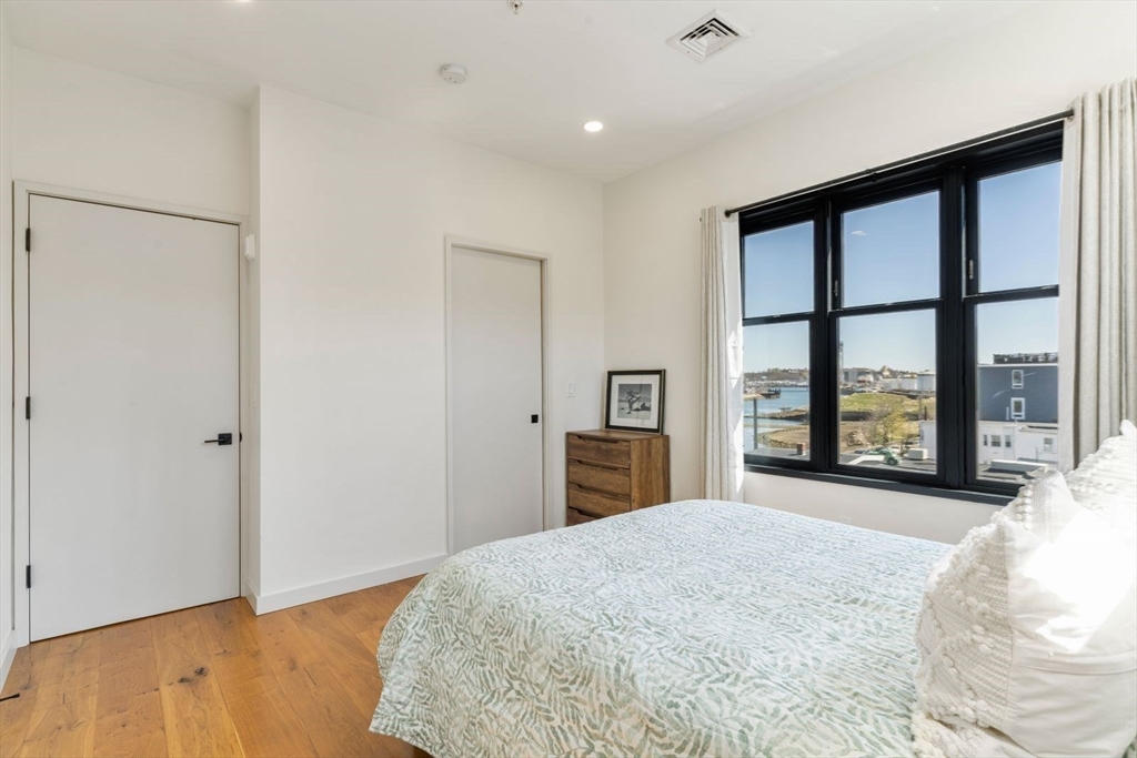 2 bed, 2 bath apartment for rent at 211 Condor St Unit 10, East Boston — photo 9 of 22
