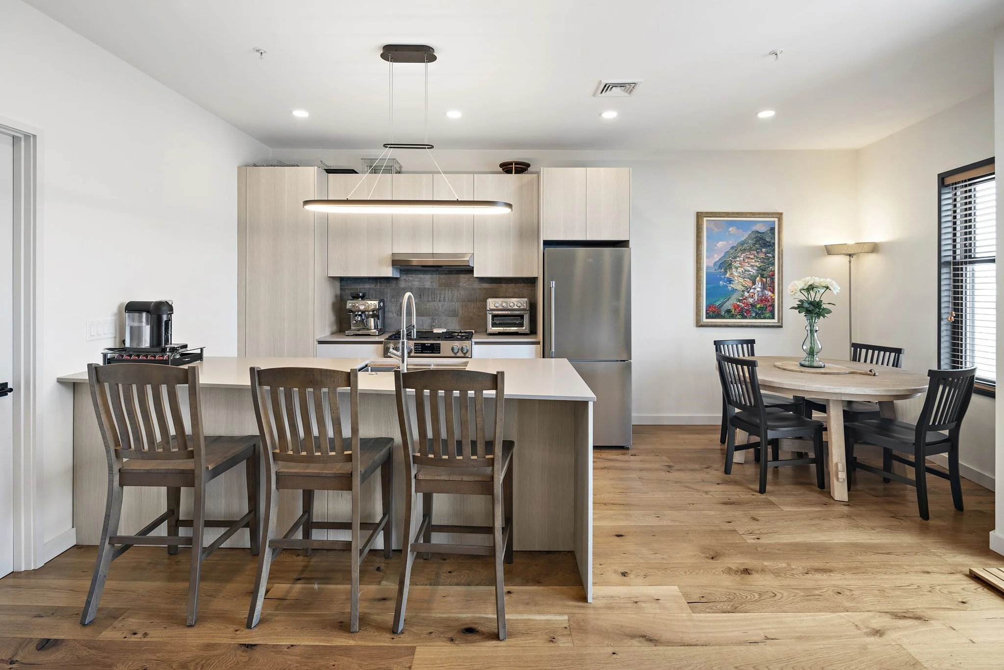 2 bed, 2 bath apartment for rent at 211 Condor Unit 8, East Boston — photo 5 of 17