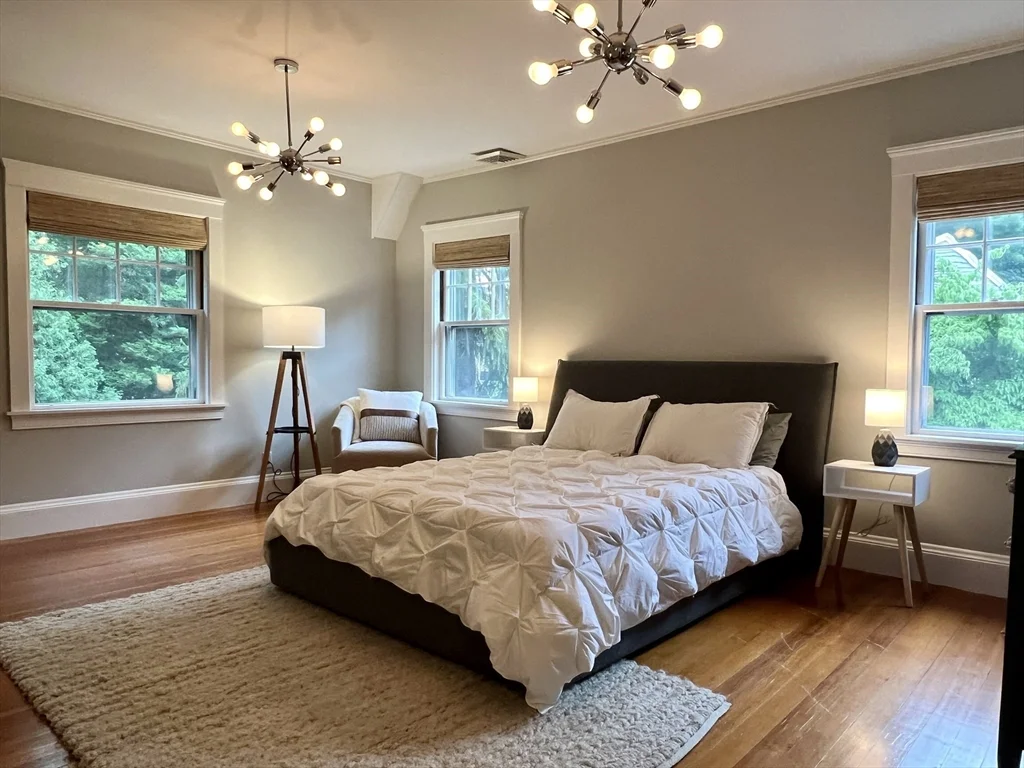 5 bed, 3 bath apartment for rent at 211 Forest St, Winchester — photo 25 of 41
