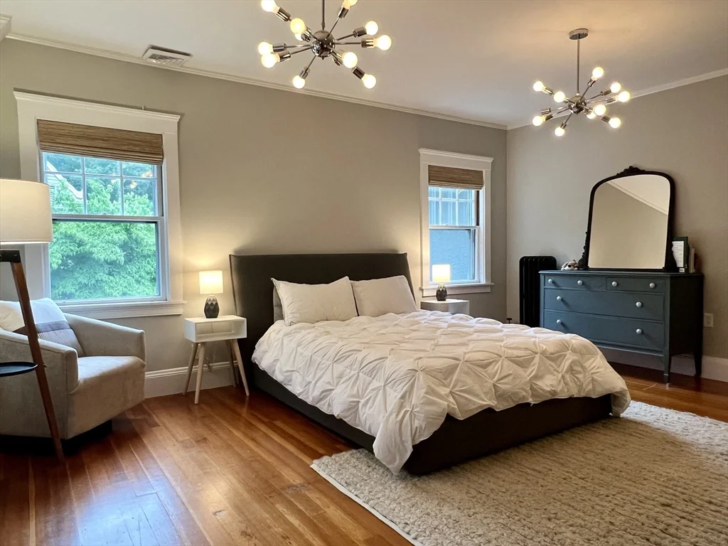 5 bed, 3 bath apartment for rent at 211 Forest St, Winchester — photo 24 of 41