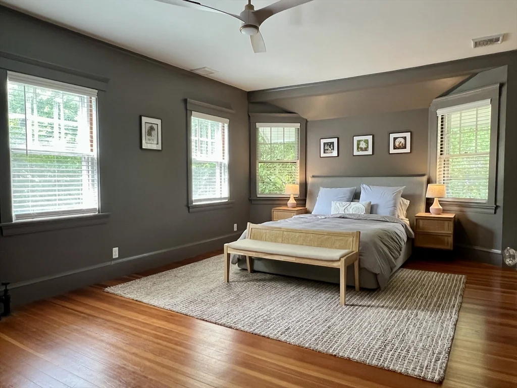5 bed, 3 bath apartment for rent at 211 Forest St, Winchester — photo 19 of 41