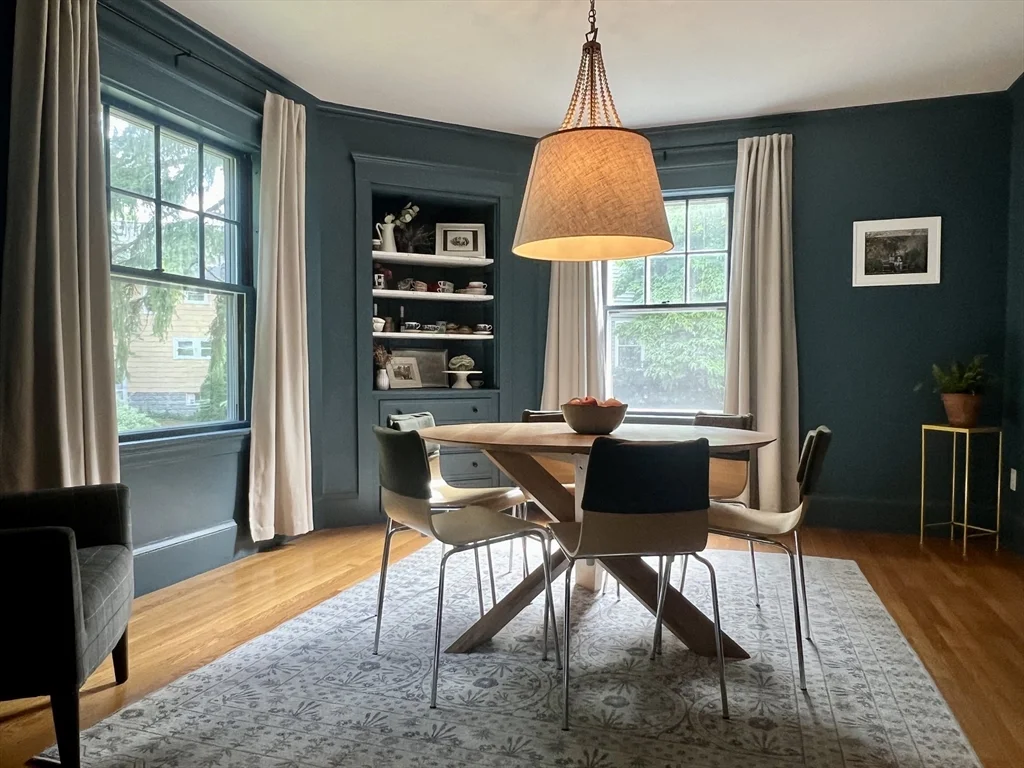 5 bed, 3 bath apartment for rent at 211 Forest St, Winchester — photo 9 of 41