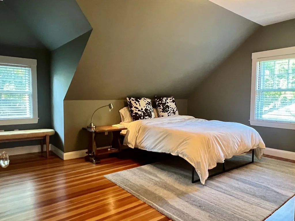 5 bed, 3 bath apartment for rent at 211 Forest St, Winchester — photo 27 of 41