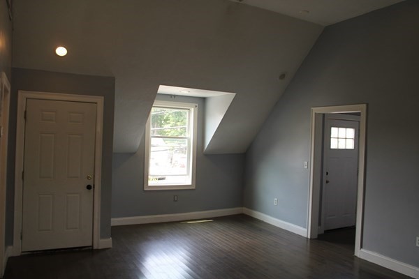 3 bed, 1 bath apartment for rent at 211 Green St Unit 2, Brockton — photo 5 of 13