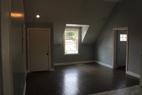3 bed, 1 bath apartment for rent at 211 Green St Unit 2, Brockton — photo 6 of 13