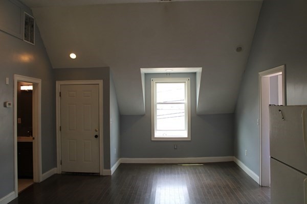 3 bed, 1 bath apartment for rent at 211 Green St Unit 2, Brockton — photo 4 of 13