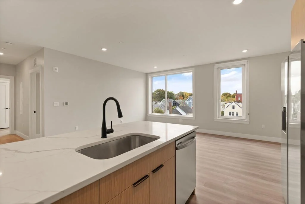 1 bed, 1 bath apartment for rent at 211 Green St Unit 201, Jamaica Plain — photo 2 of 13