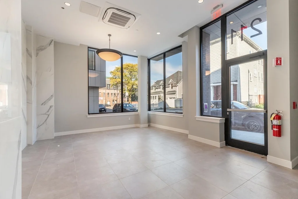 1 bed, 1 bath apartment for rent at 211 Green St Unit 203, Jamaica Plain — photo 6 of 9