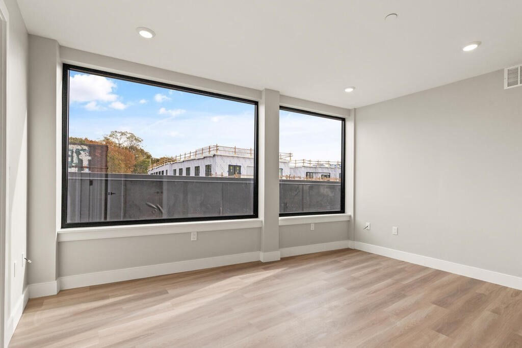 3 bed, 3 bath apartment for rent at 211 Green St Unit 503, Jamaica Plain — photo 6 of 16