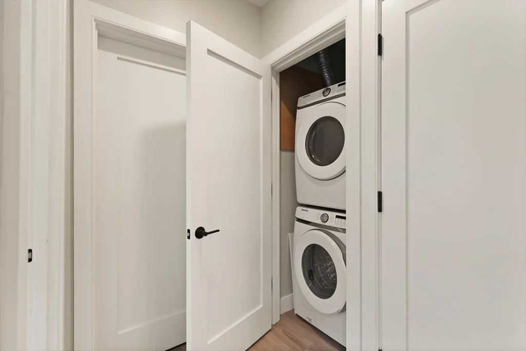 2 bed, 2 bath apartment for rent at 211 Green St Unit 507, Jamaica Plain — photo 6 of 11