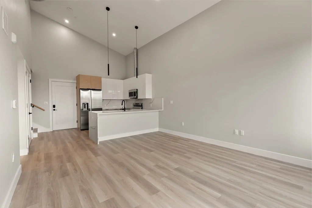 2 bed, 2 bath apartment for rent at 211 Green St Unit 507, Jamaica Plain — photo 3 of 11
