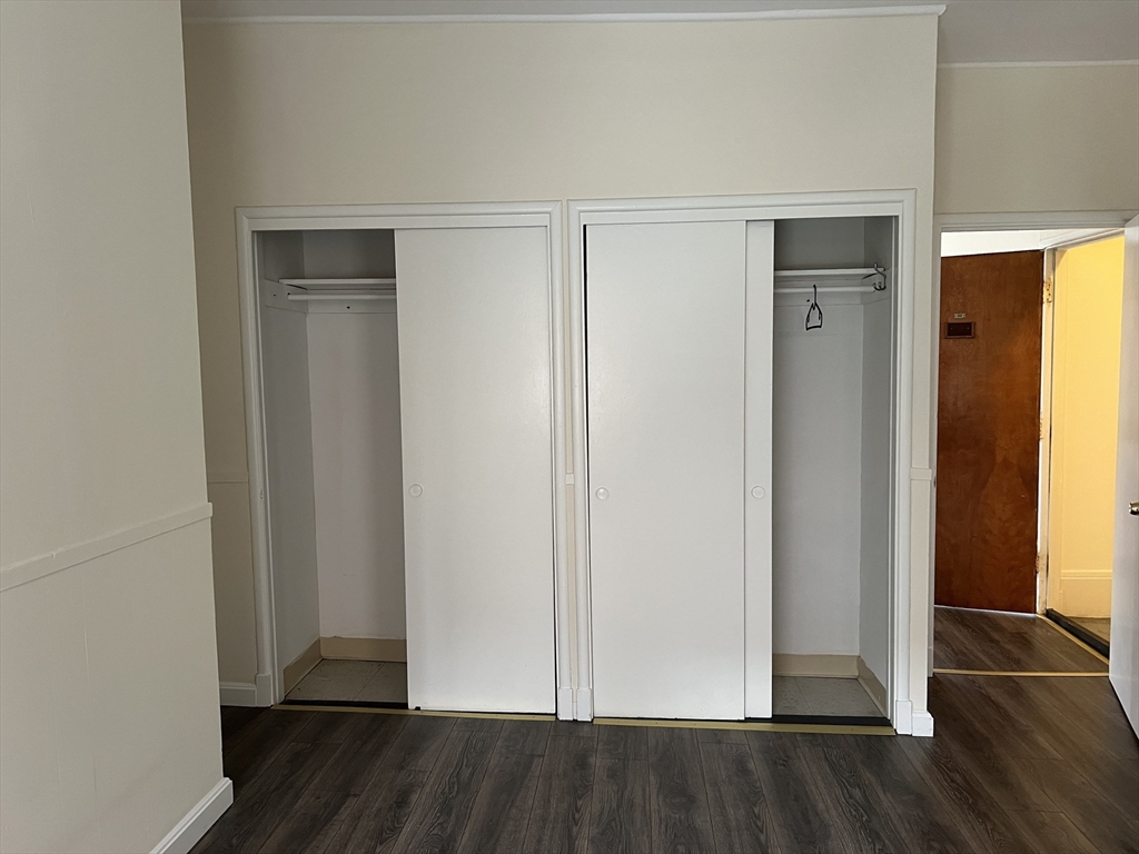 1 bed, 1 bath apartment for rent at 211 Harrison Ave Unit 5, Midtown — photo 5 of 9