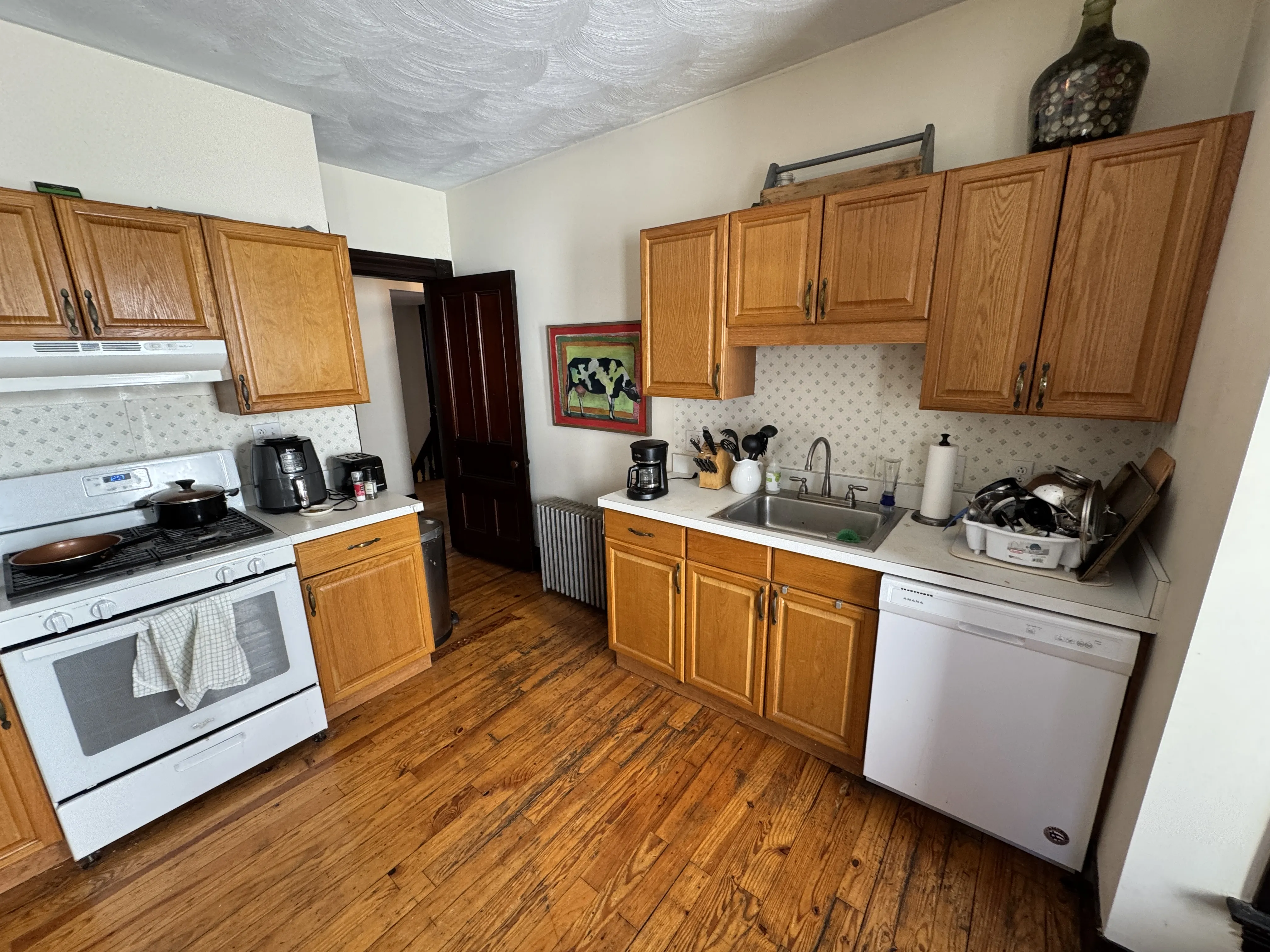 4 bed, 1 bath apartment for rent at 211 Holland St Unit 2, Teele Square — photo 16 of 44