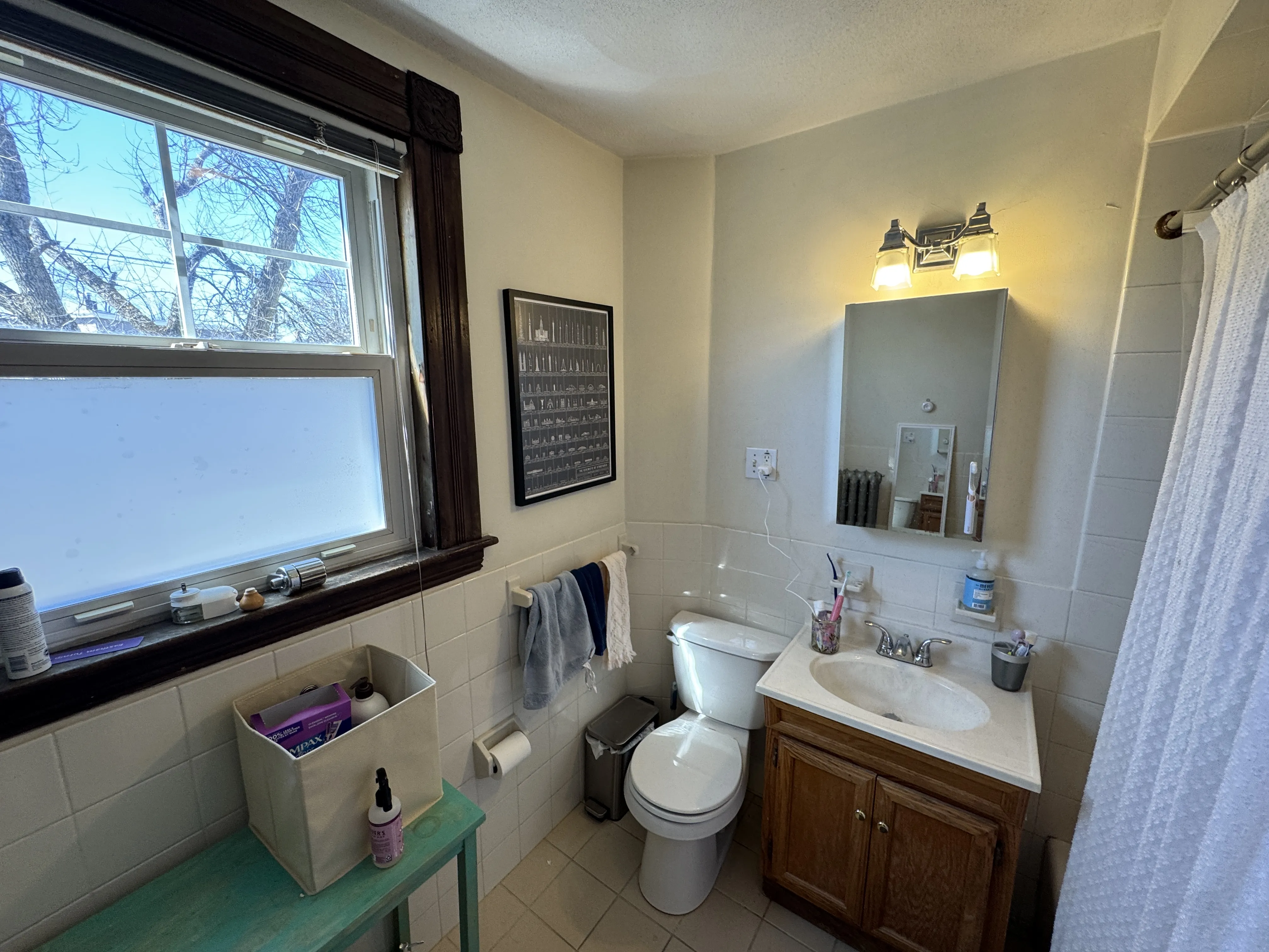 4 bed, 1 bath apartment for rent at 211 Holland St Unit 2, Teele Square — photo 8 of 44