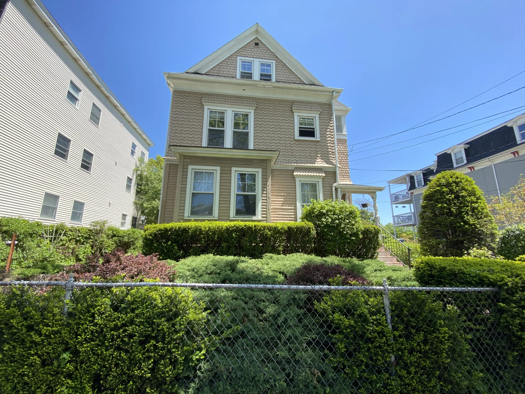 4 bed, 1 bath apartment for rent at 211 Holland St Unit 2, Teele Square — photo 44 of 44