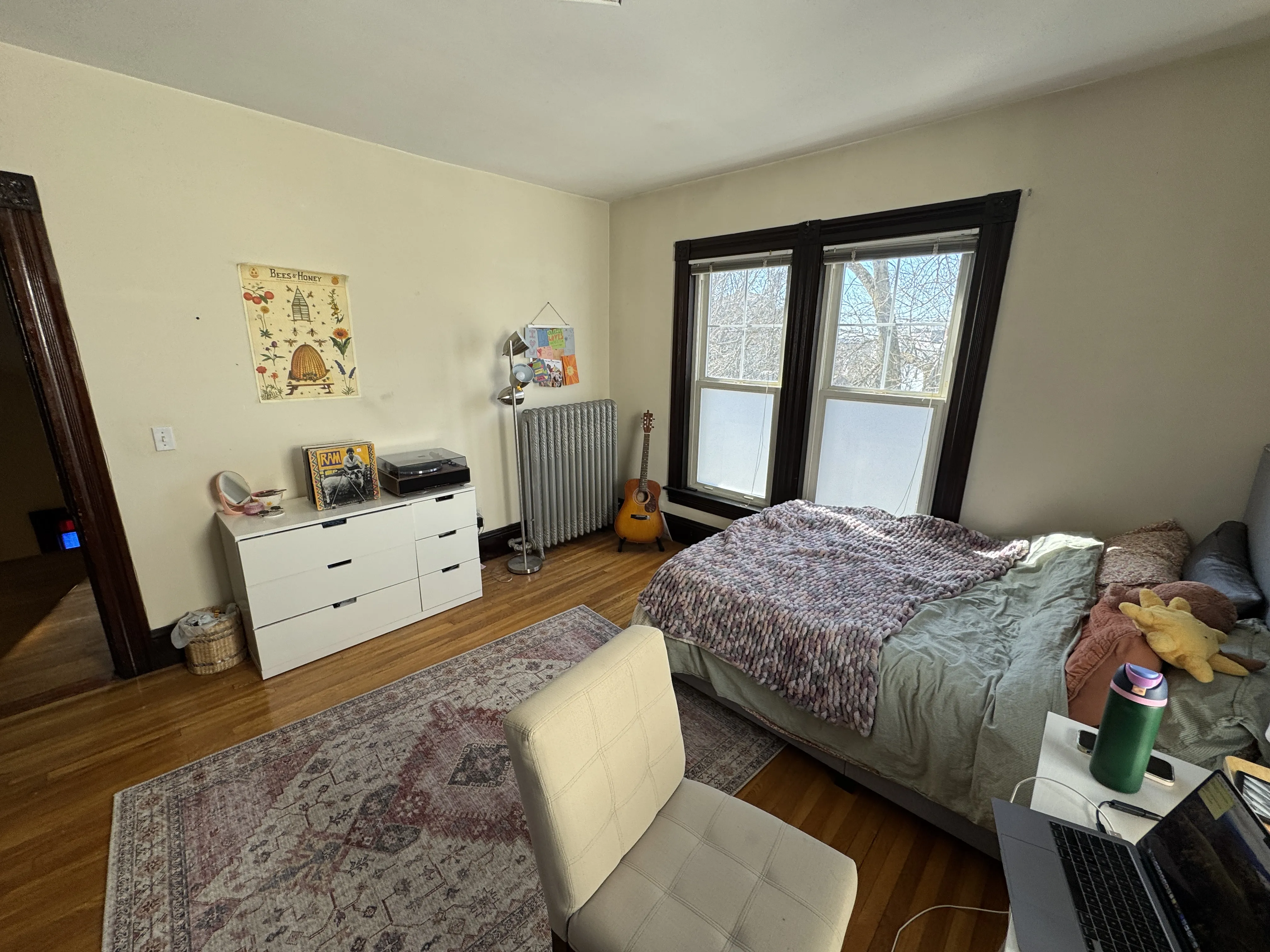 4 bed, 1 bath apartment for rent at 211 Holland St Unit 2, Teele Square — photo 3 of 44