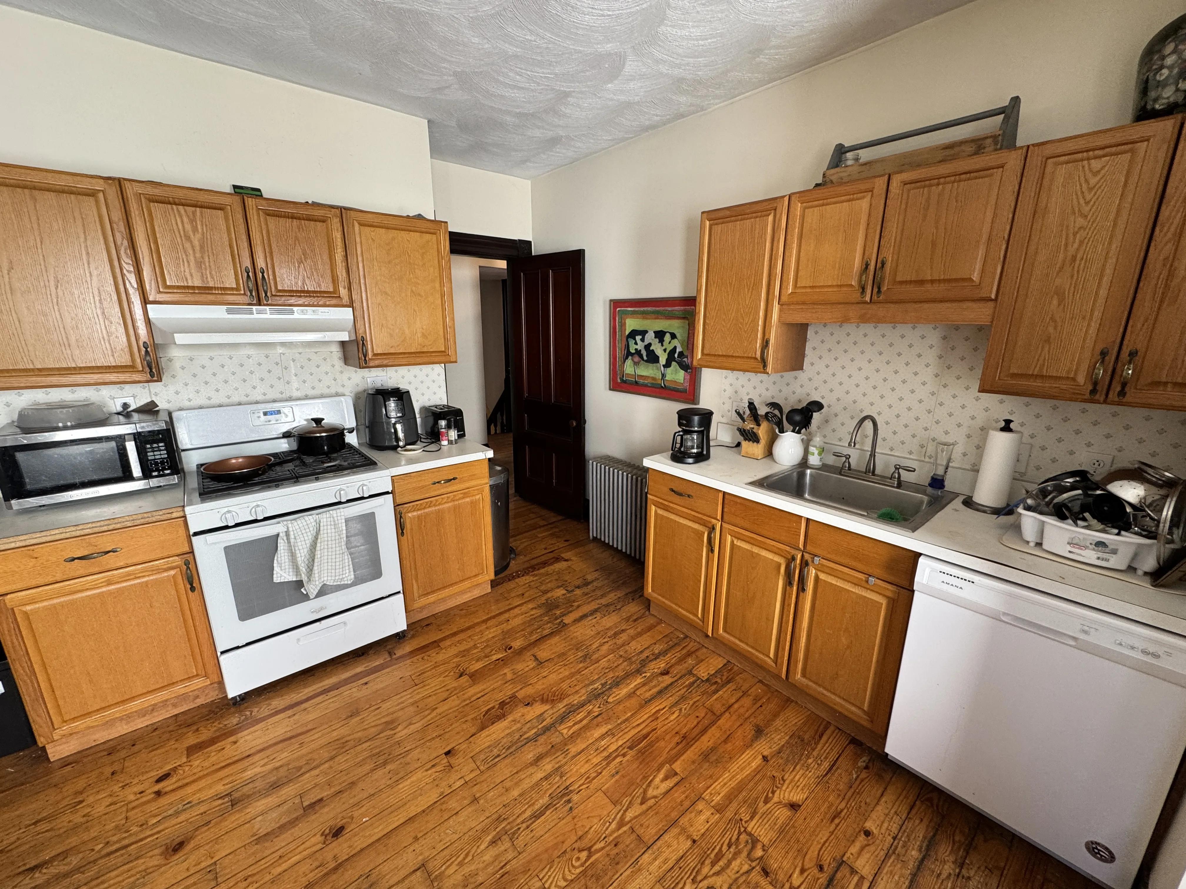 4 bed, 1 bath apartment for rent at 211 Holland St Unit 2, Teele Square — photo 17 of 44