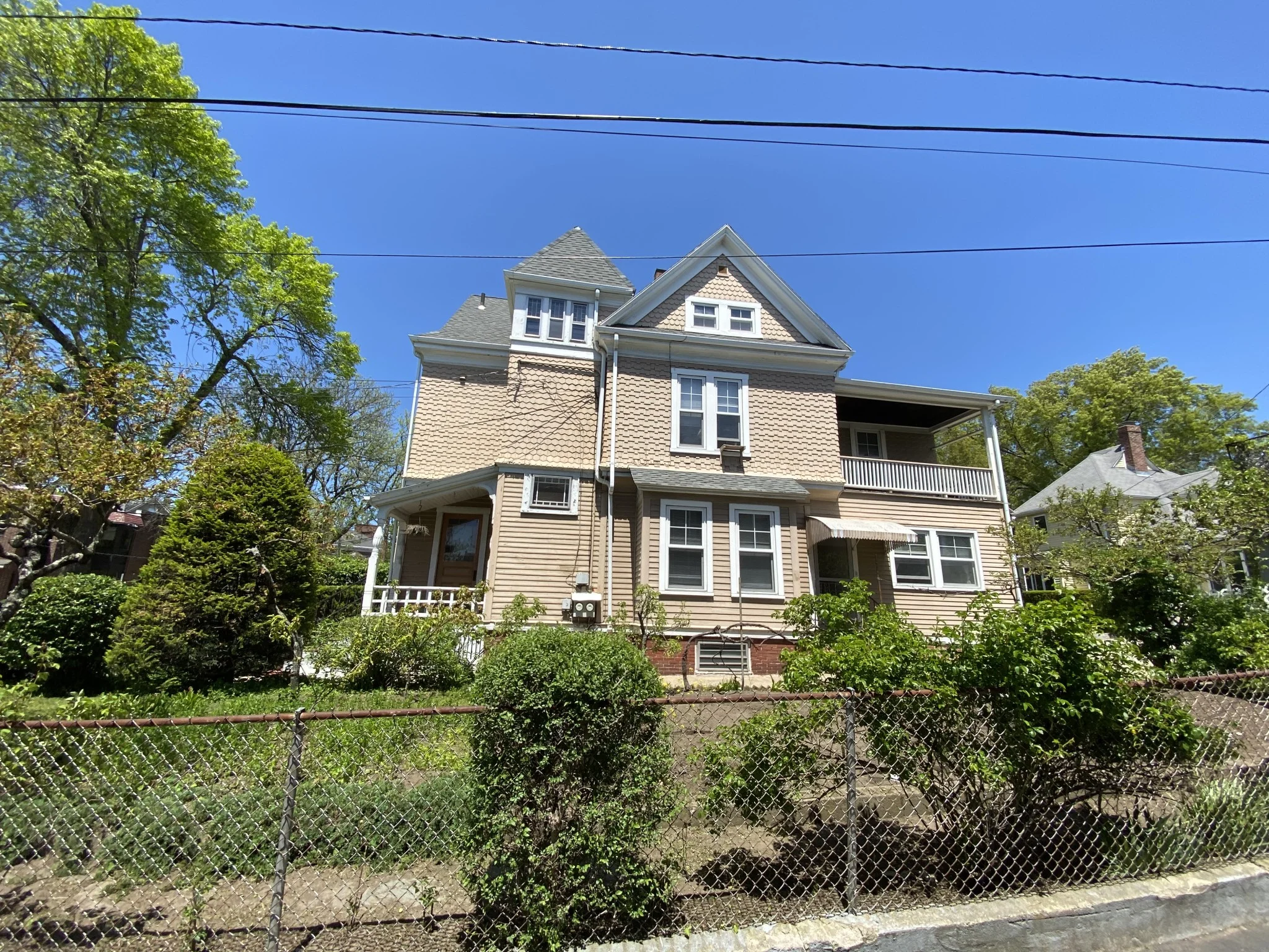 4 bed, 1 bath apartment for rent at 211 Holland St Unit 2, Teele Square — photo 41 of 44