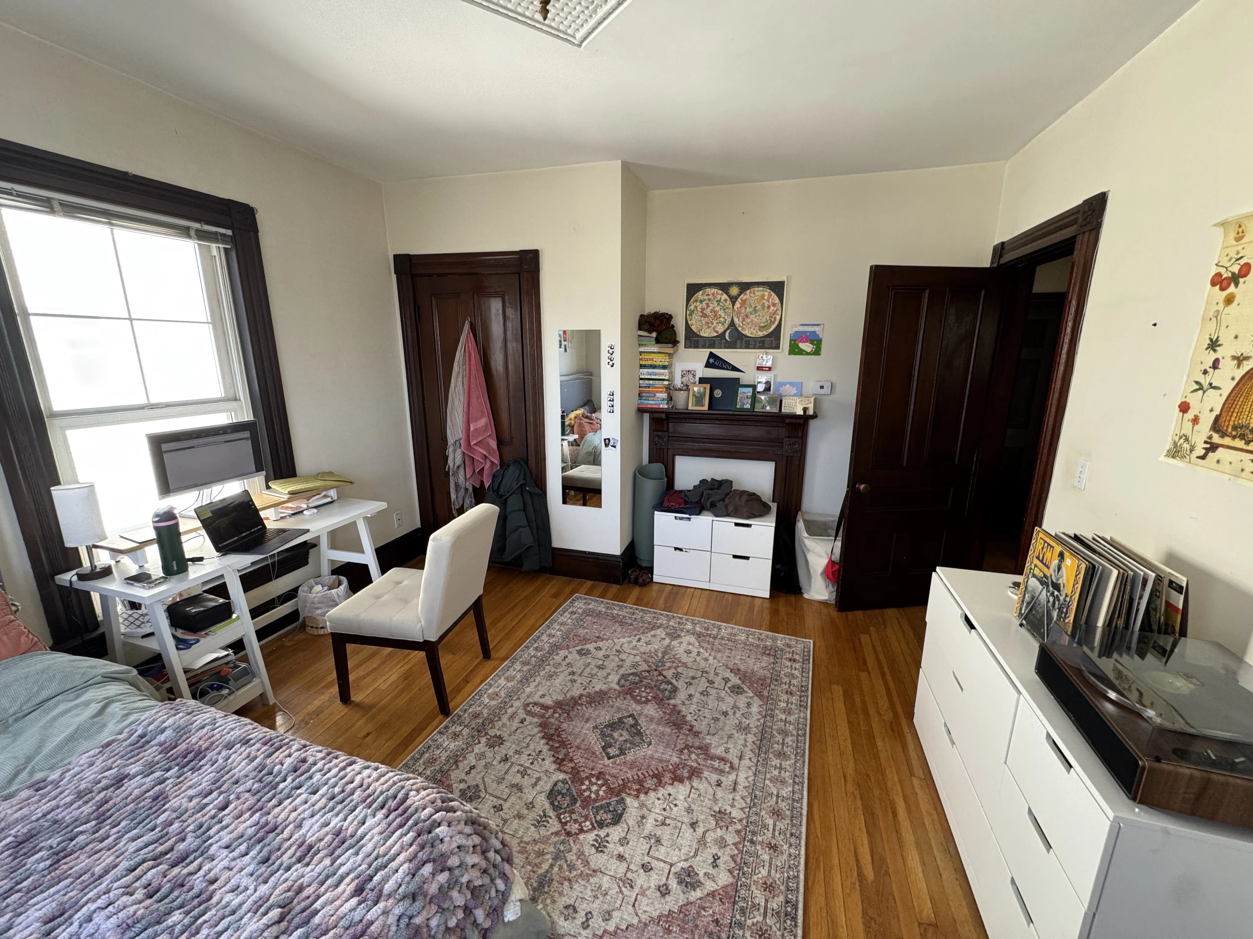 4 bed, 1 bath apartment for rent at 211 Holland St Unit 2, Teele Square — photo 4 of 44