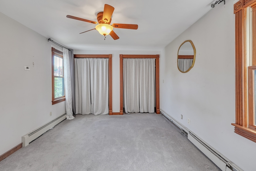 3 bed, 1 bath apartment for rent at 211 Mendon St, Hopedale — photo 11 of 17