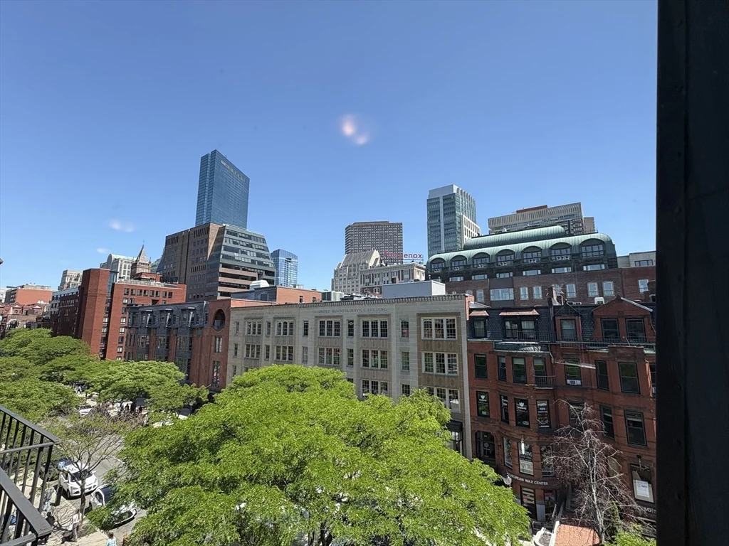 1 bed, 1 bath apartment for rent at 211 Newbury St Unit 6, Back Bay — photo 2 of 11