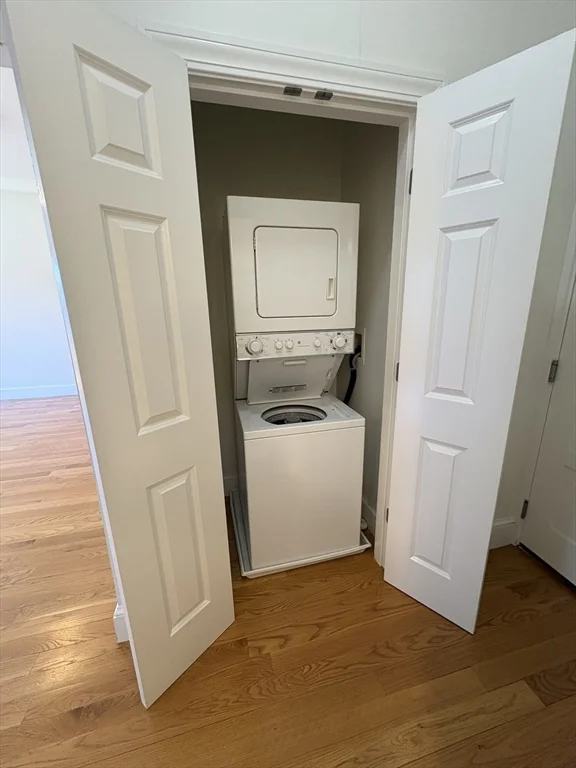 1 bed, 1 bath apartment for rent at 211 Newbury St Unit 6, Back Bay — photo 10 of 11